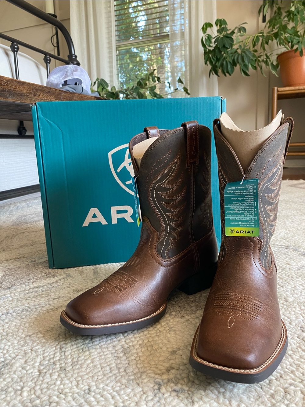 Ariat Brown Western Leather Cowboy Boots with Embroidered Shaft
